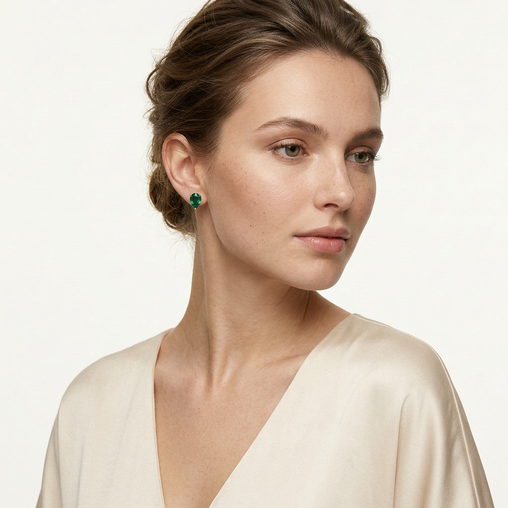 Lunara Emerald Earrings
