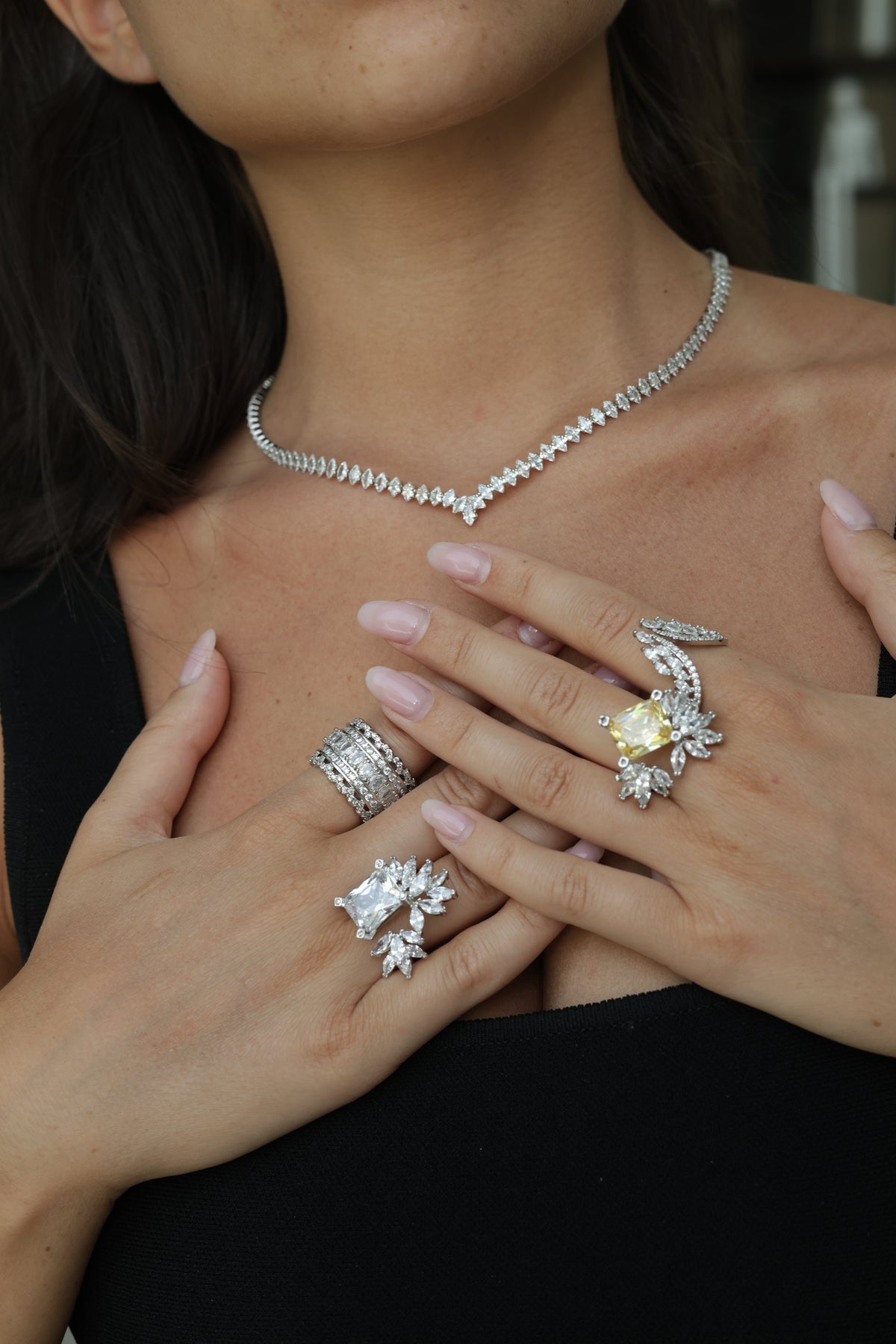 Avelis Crystal Necklace
