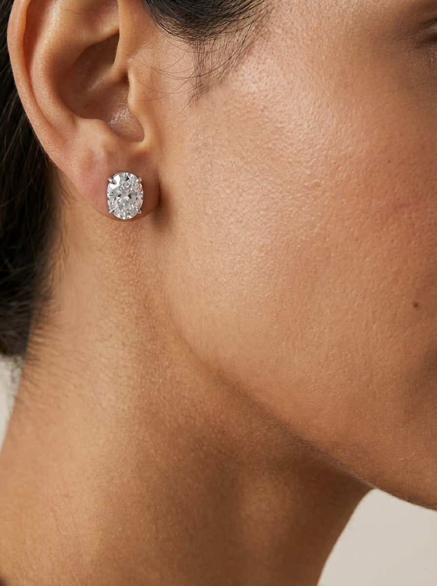 Lumière Classic Stud Earrings