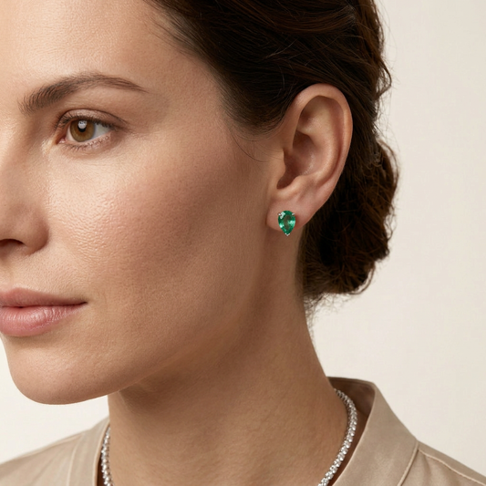 Avelis Emerald Earrings