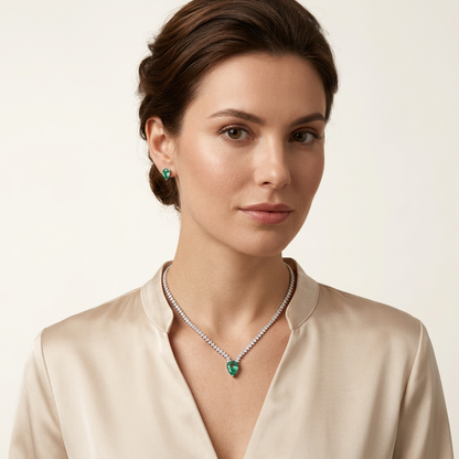 Avelis Emerald Earrings