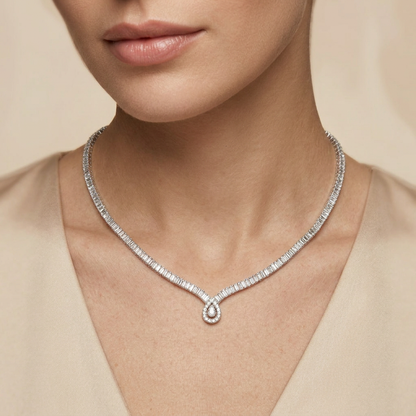 Élevé Drop Necklace