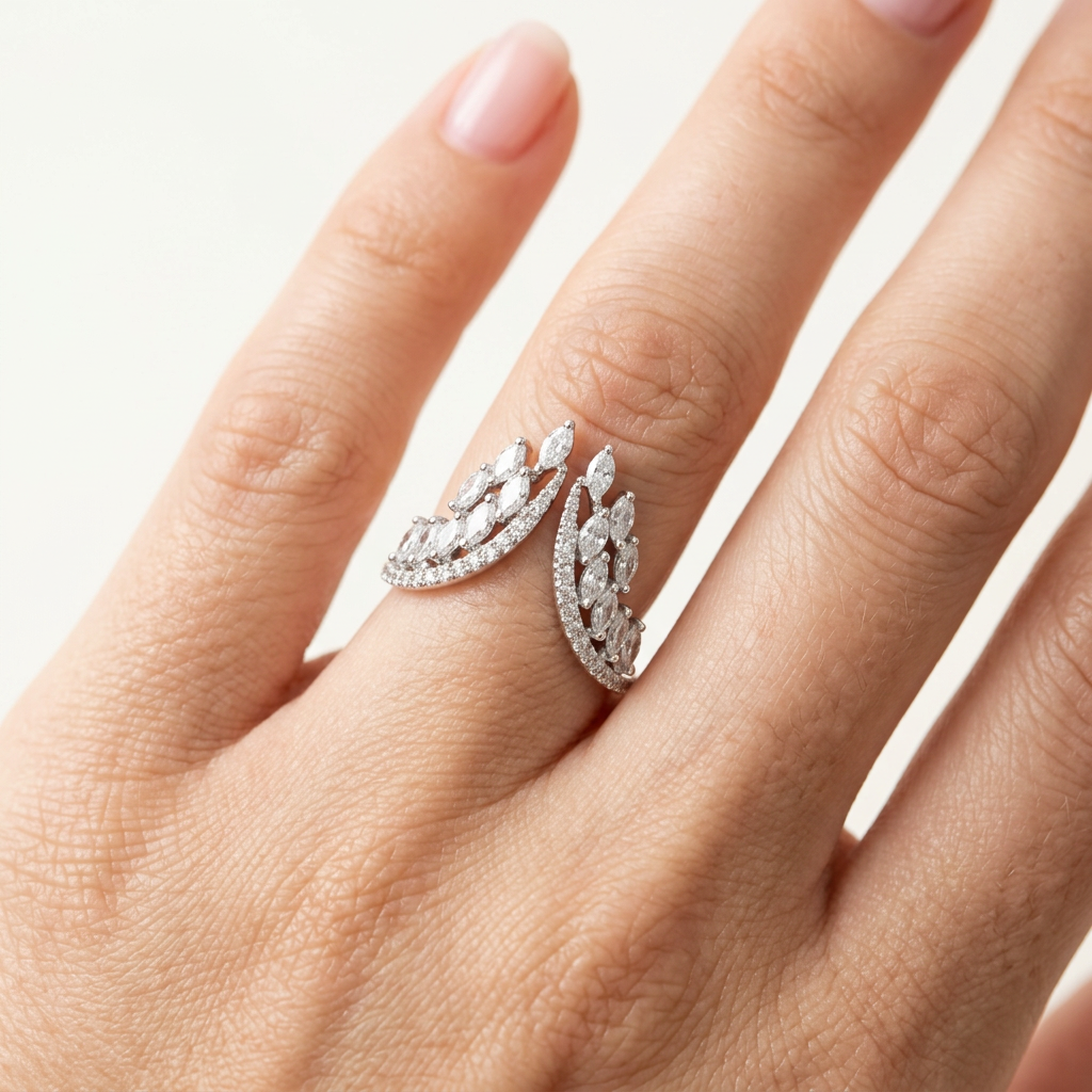 Luneria Leaf Ring