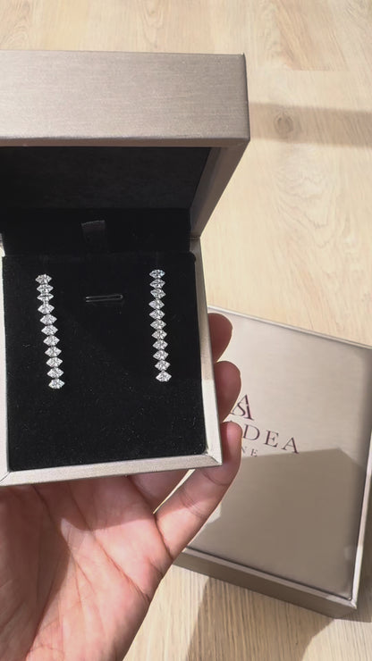 Avelis Crystal Earrings
