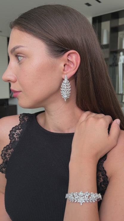 Elaria Diamond Earrings