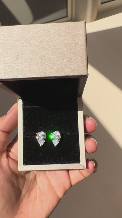 Avelis Diamond Earrings
